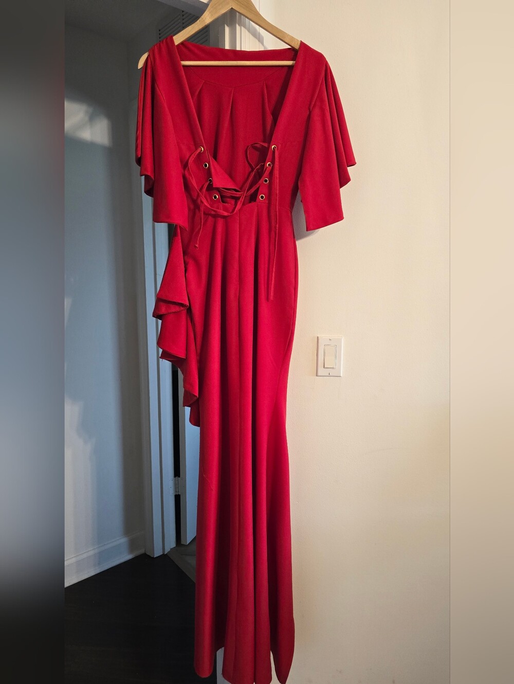 Grass-Fields Red Ruffle Cold-Shoulder High low corset dress Size 8 - Picture 6 of 15